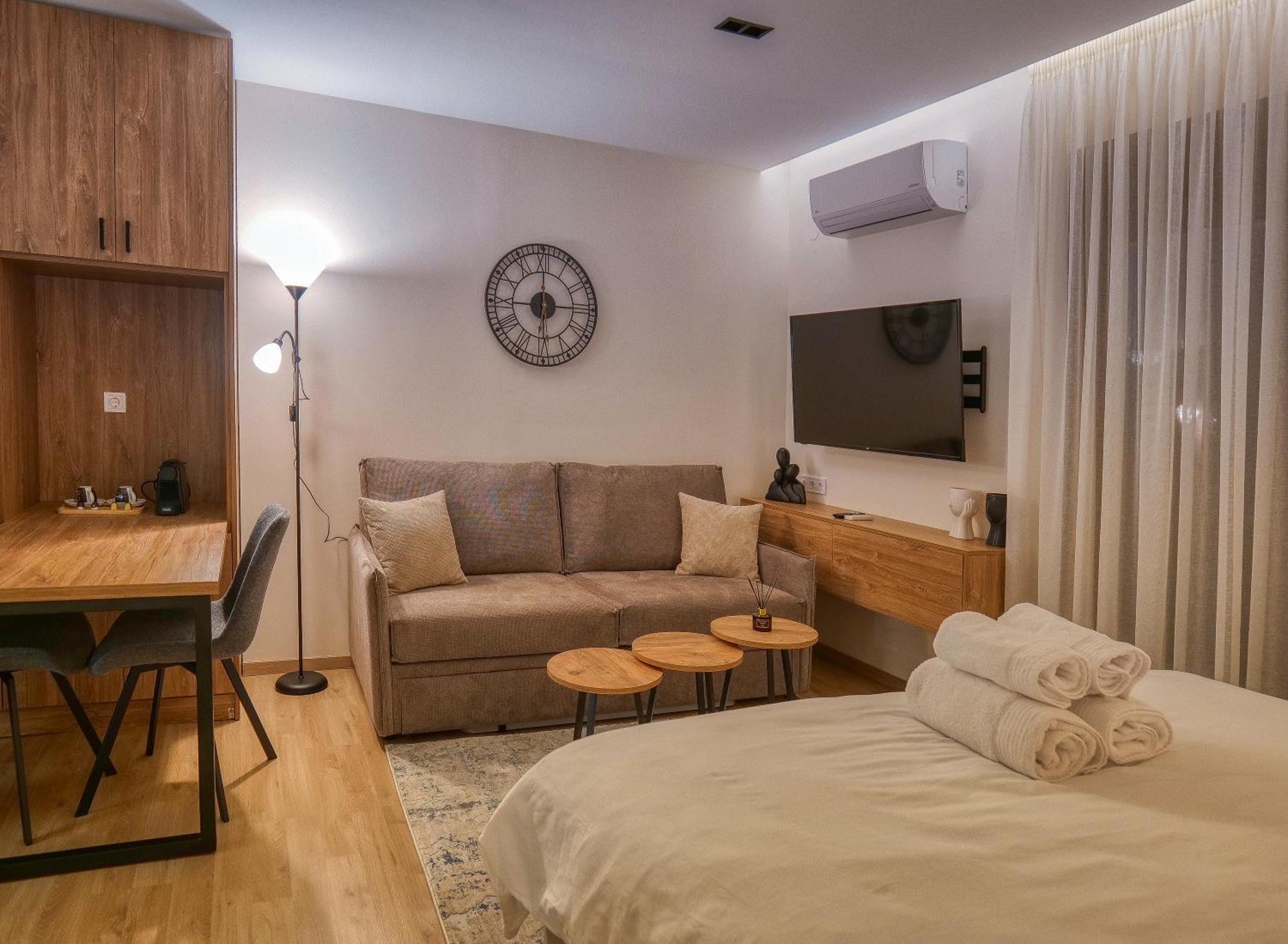Harmony Center Luxury Apartment Komotiní Exteriér fotografie